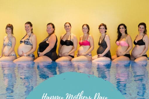 Schwangere Frauen bei der Schwimmschule Graf